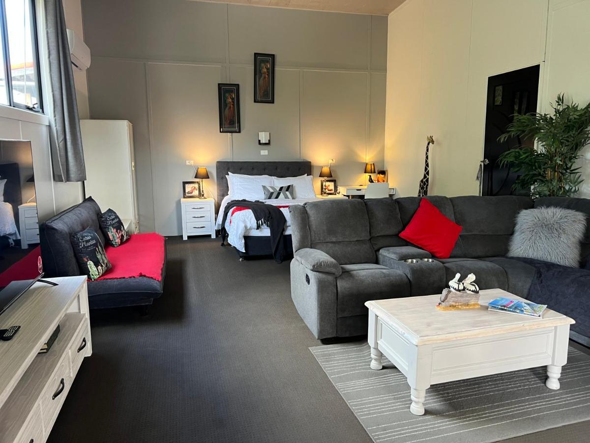 Longhorn Ranch Apartments Orbost Bagian luar foto